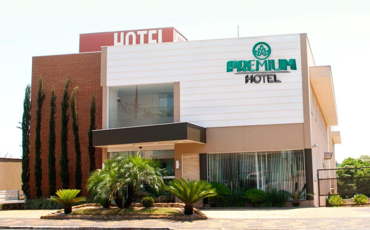 Hotel Premium Pirassununga Kültér fotó