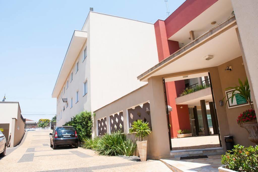 Hotel Premium Pirassununga Kültér fotó